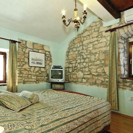 Mugeba 3 bedroom accommodation Poreč Eksteriør billede