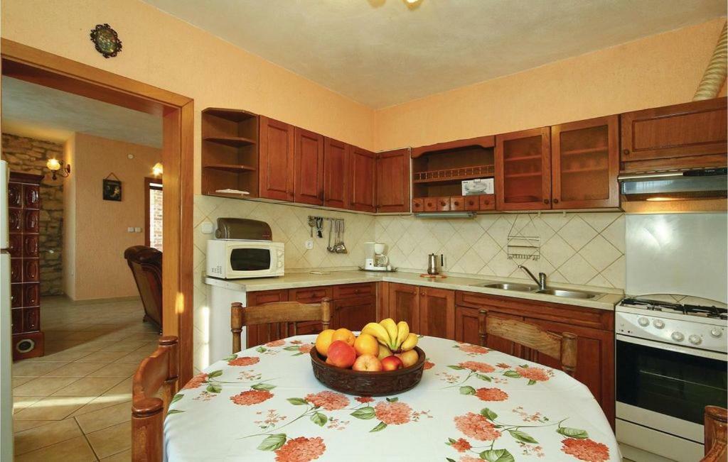 Mugeba 3 bedroom accommodation Poreč Eksteriør billede